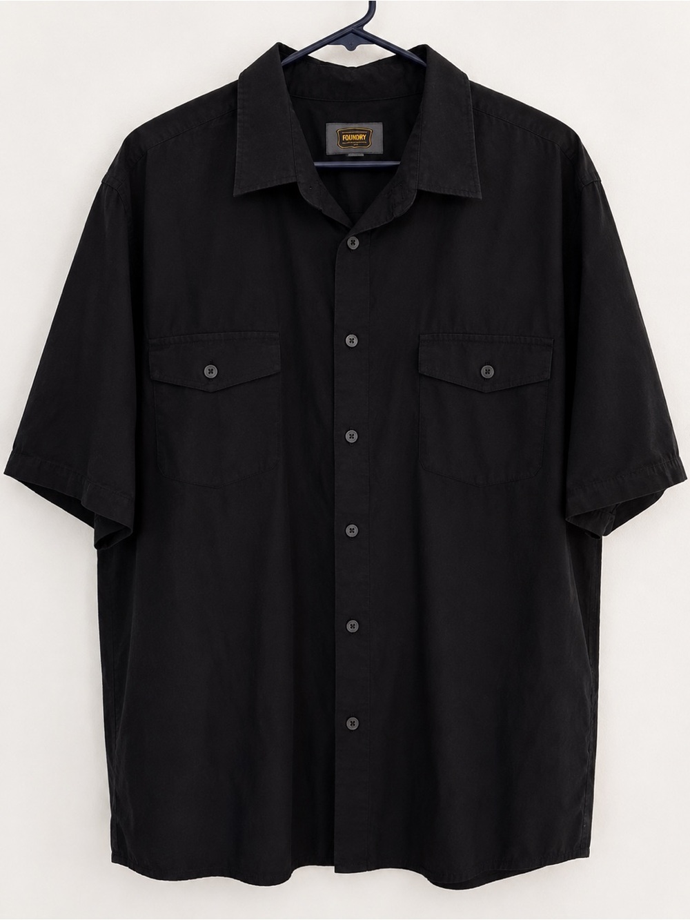 The Foundry Supply Co. Black Short-Sleeve Button-Down Shirt